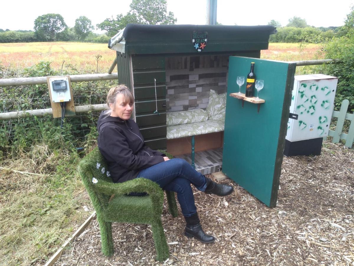 Glamping Malvern Shepherd Hut Экстерьер фото
