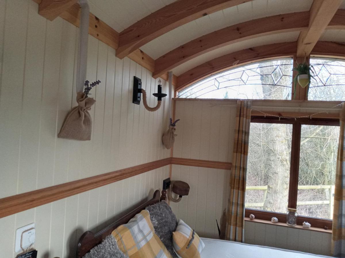 Glamping Malvern Shepherd Hut Экстерьер фото