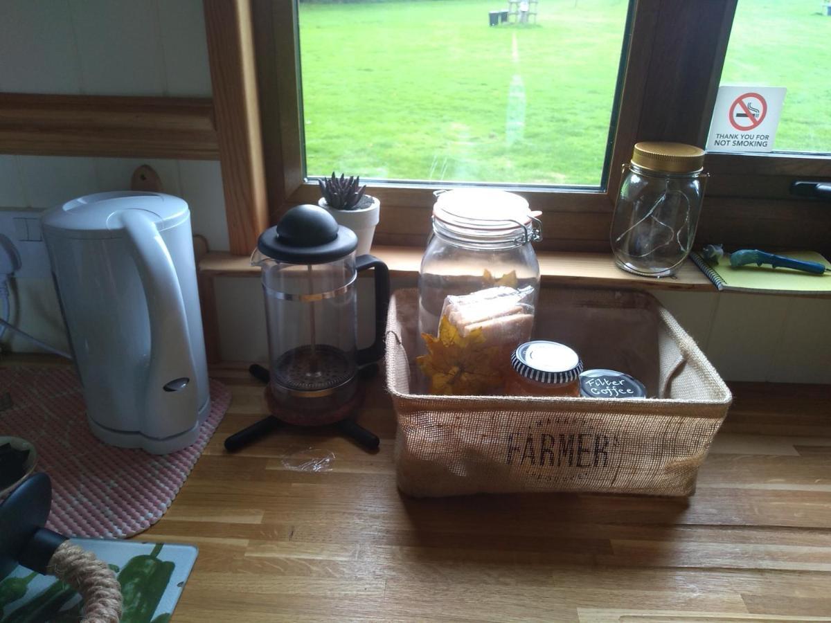 Glamping Malvern Shepherd Hut Экстерьер фото